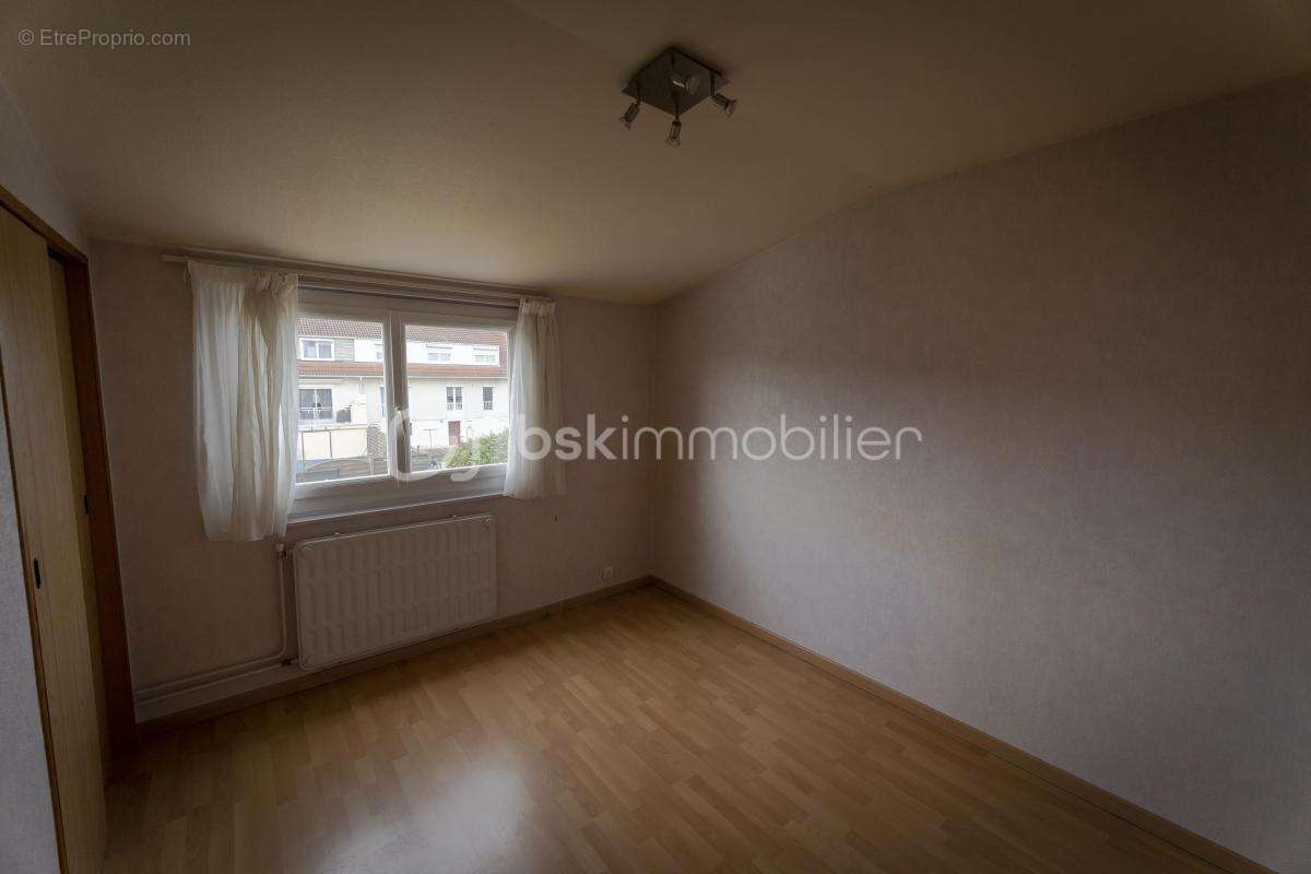 Maison à PONT-DU-CHATEAU