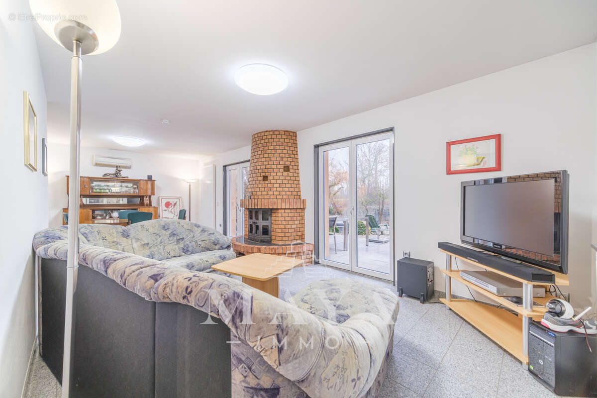 Kembs, Maison Individuelle de 104m2Hab/118m2 sol sur 9.36 ares. - photo 5