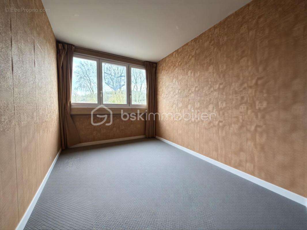 Appartement à JOUY-EN-JOSAS