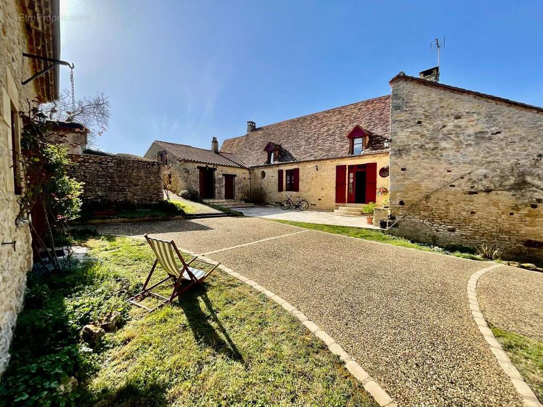 Photo 9 - Maison à LE BUISSON-DE-CADOUIN