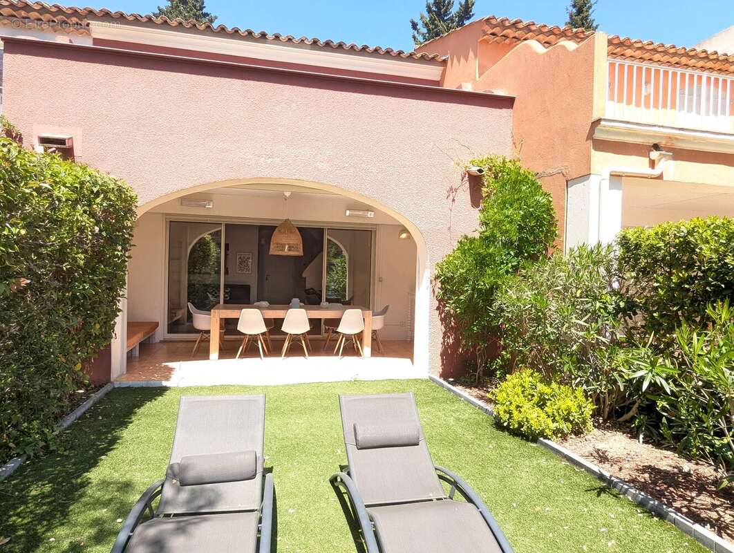 Maison à GRIMAUD