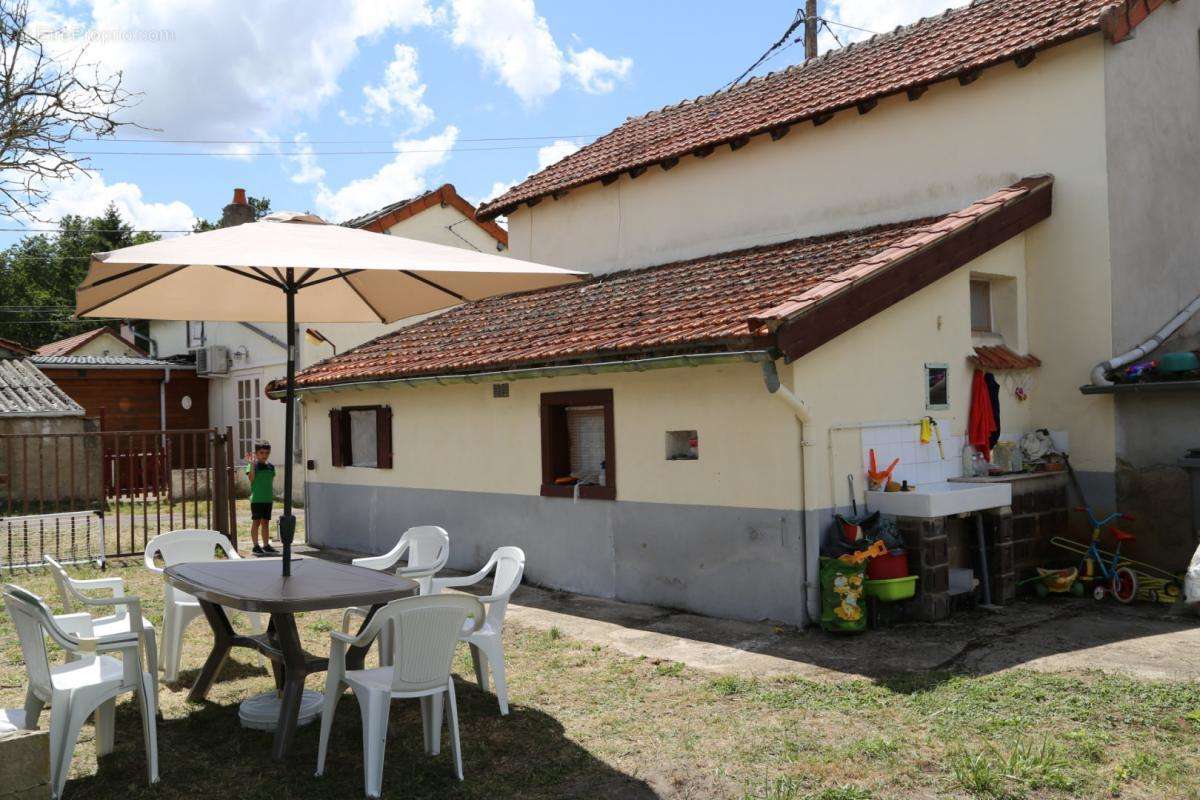 Maison à SAINT-LEGER-DU-BOIS