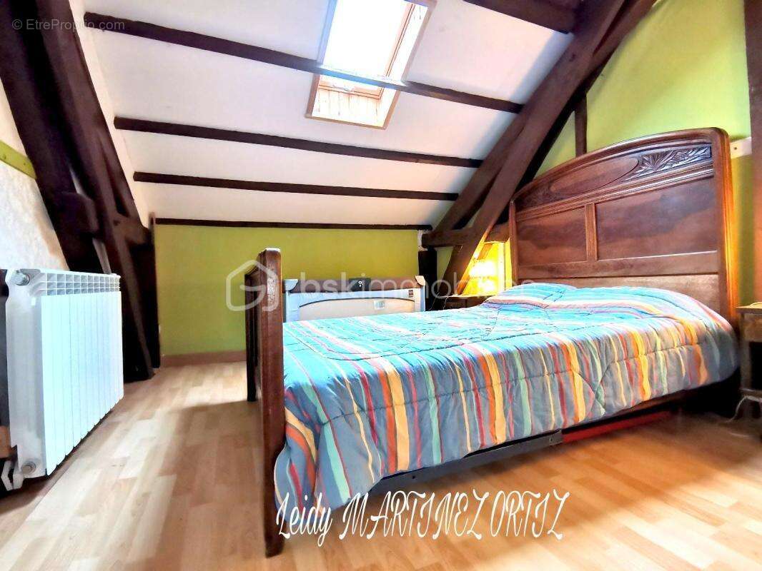 Vaste maison landaise en pierre, 170m², piscine, dépendances. Terrain 3000m² - photo 8