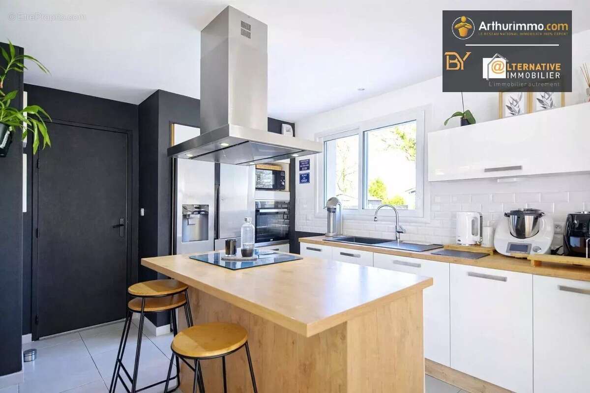Maison à LA BOUEXIERE