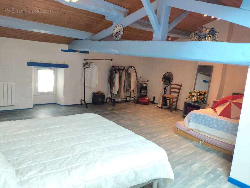 Maison à PREGUILLAC