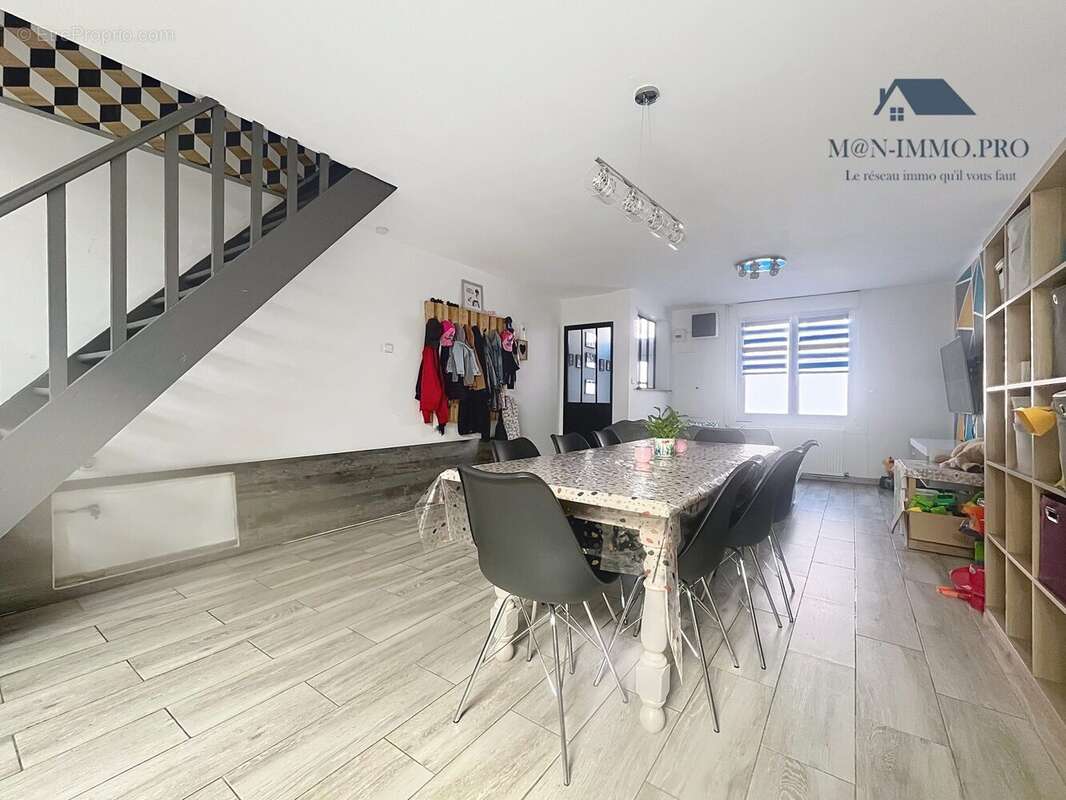 Maison 110 m² à Sailly-Sur-La-Lys  - photo 2