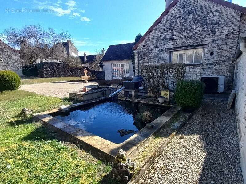 Maison de charme à vendre 6 pièces à SAINT VINNEMER (89) et son terrain de 700m² - photo 3