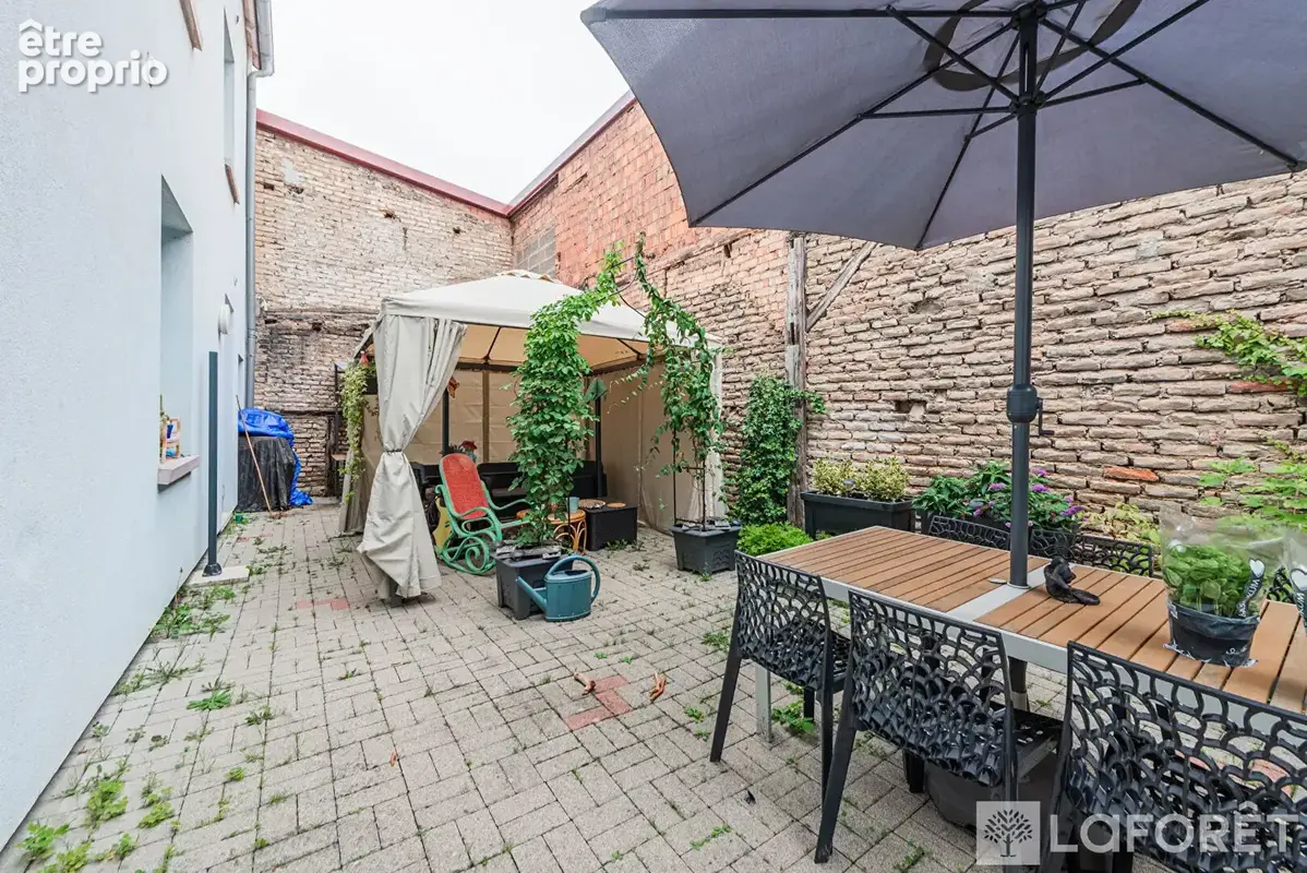 Bischheim - 9 appartements -  357 m2 - photo 11