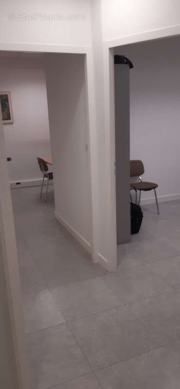 Commerce à LES HERBIERS