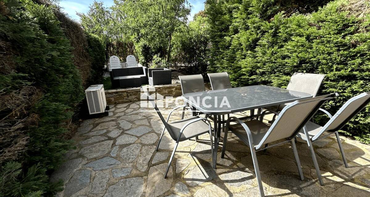 Appartement à BORMES-LES-MIMOSAS