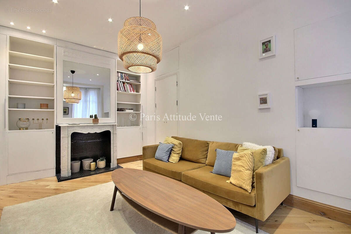 Appartement à PARIS-7E