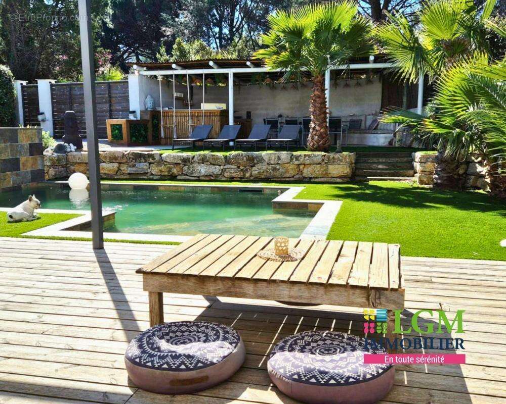 Maison à PLAN-DE-LA-TOUR