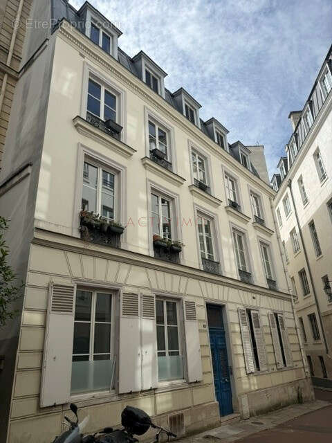 Appartement à PARIS-9E