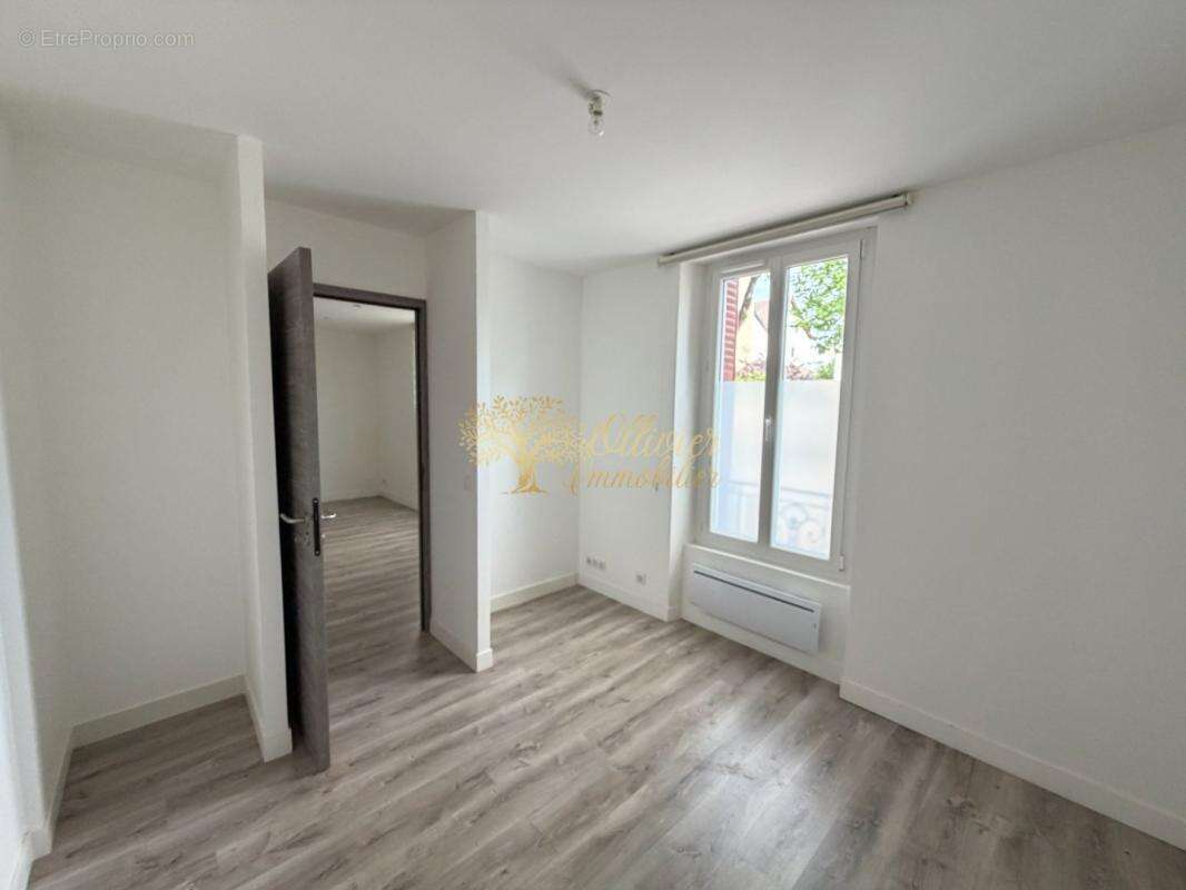 Appartement à SAINT-MAUR-DES-FOSSES