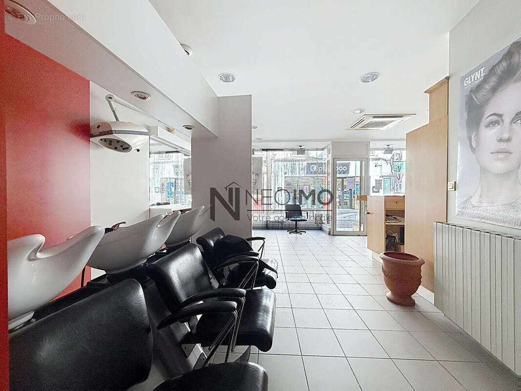 Commerce à NEUFCHATEAU