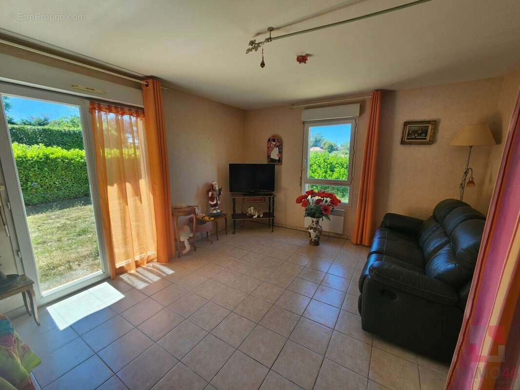 Maison à PUY-L'EVEQUE