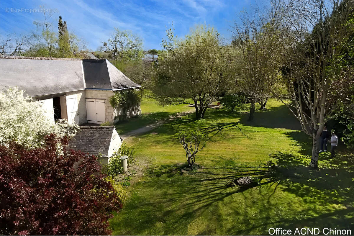 Maison à BEAUMONT-EN-VERON