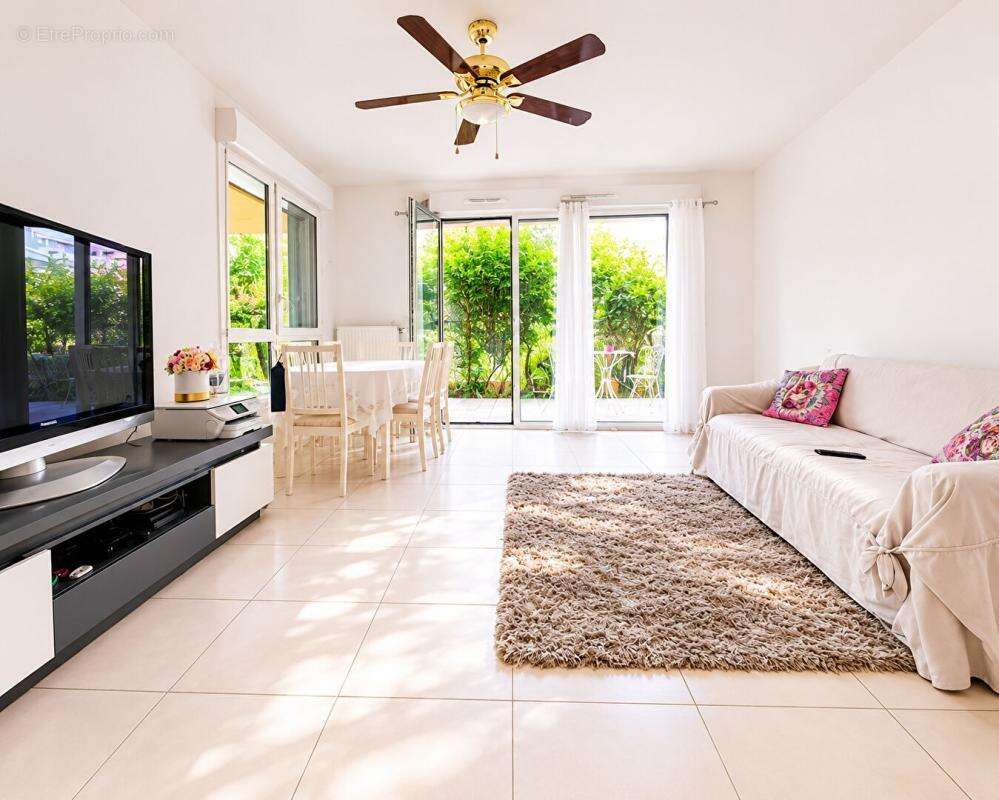 Appartement à GENNEVILLIERS
