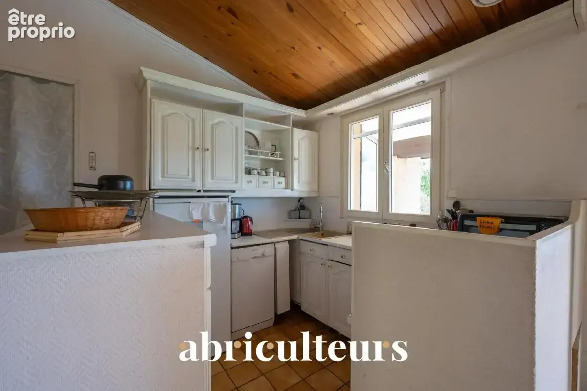 Maison familiale à fort potentiel de 150 m² – Vue panoramique – Piscine et jardin arboré – Seillans - photo 7