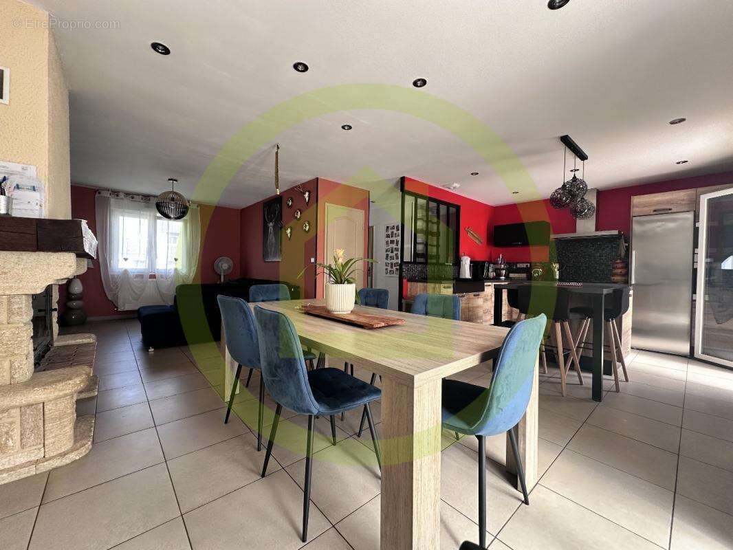 Maison à CONFLANS-EN-JARNISY