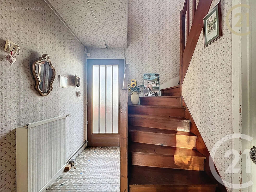 Maison à LES PONTS-DE-CE