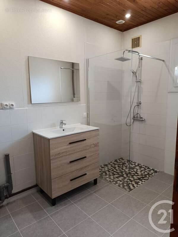 Maison 112 m² à La Barde  - photo 6