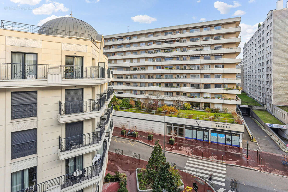Appartement à LEVALLOIS-PERRET