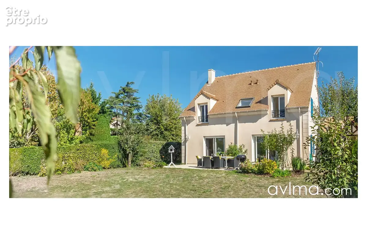 Photo Maison à Saint-Nom-La-Breteche au prix de 790 000€