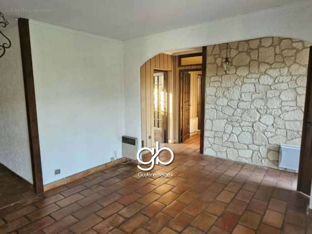 Maison à SAINT-GELY-DU-FESC