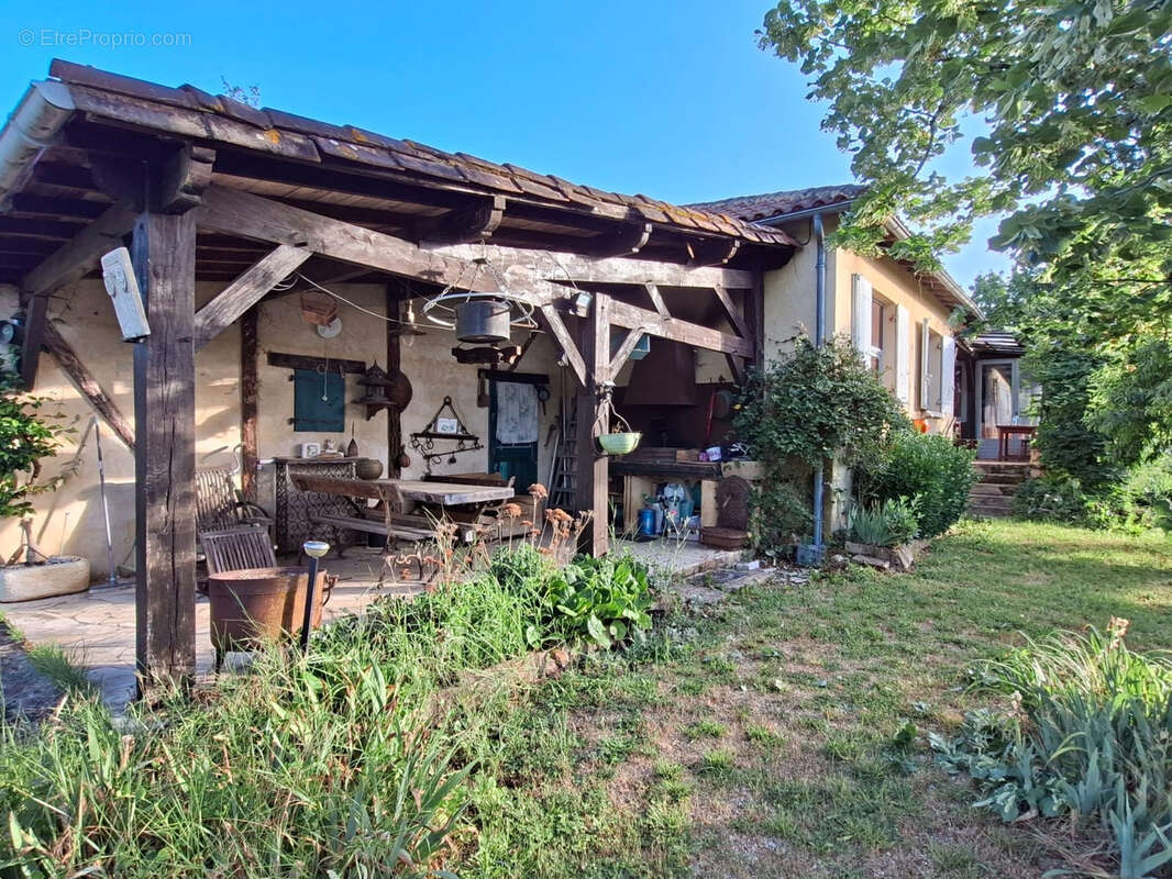 Maison à SIORAC-EN-PERIGORD
