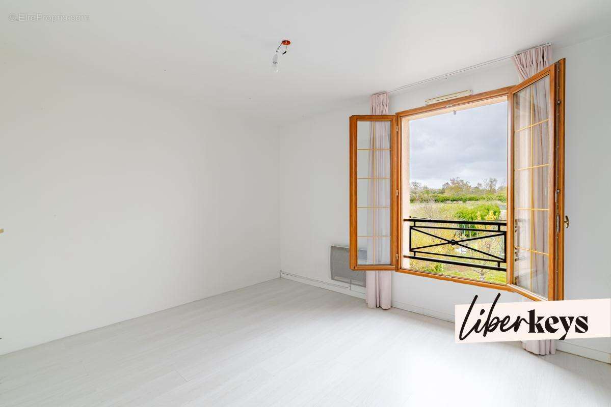 Maison à BALLAINVILLIERS