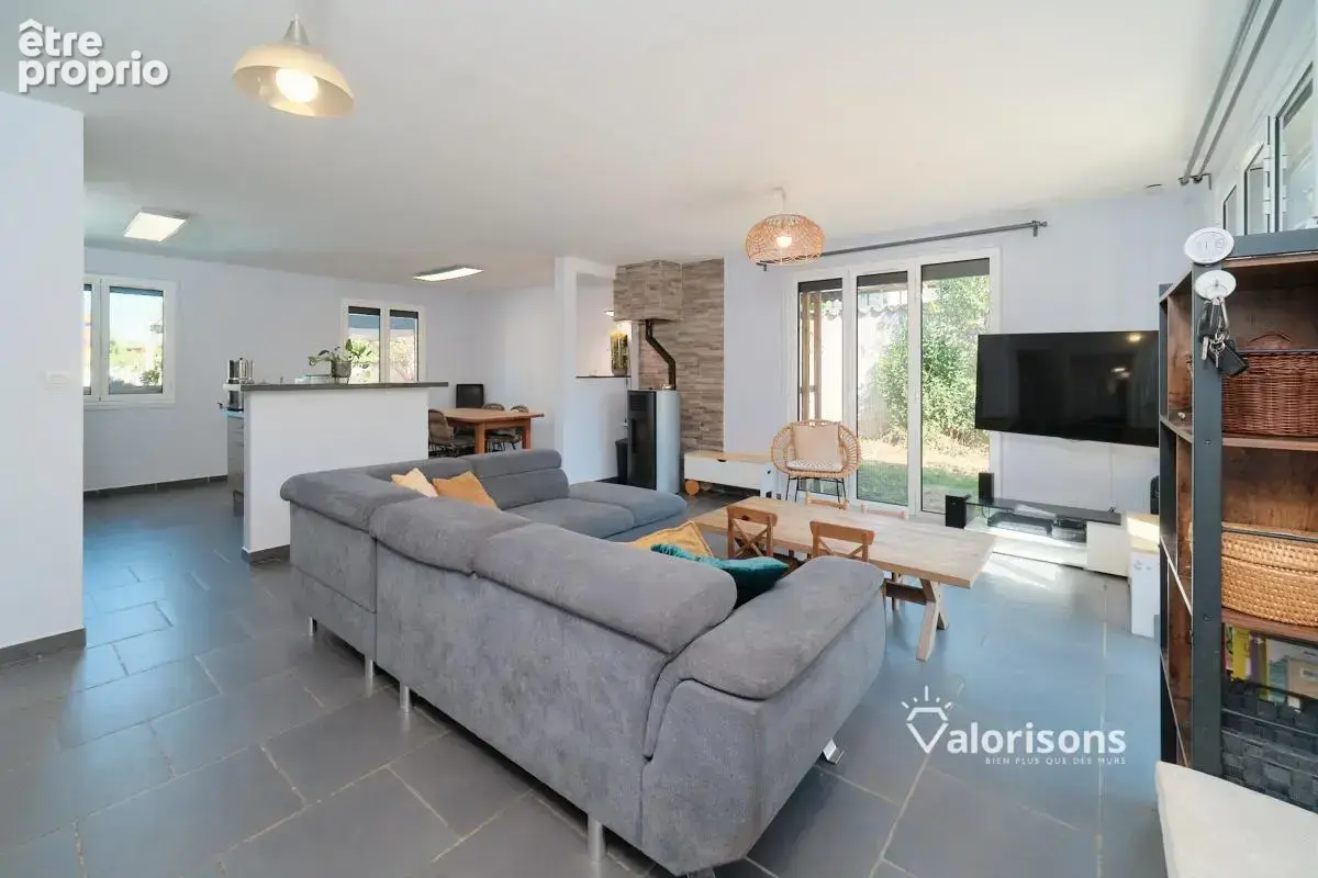 Maison à DECINES-CHARPIEU