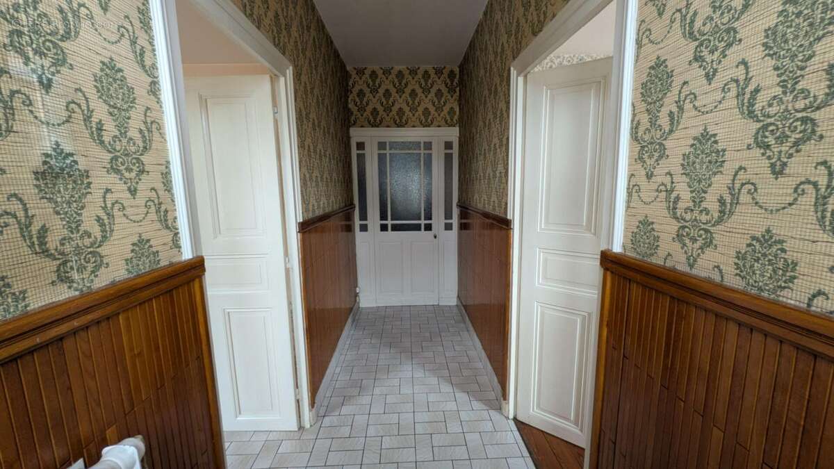 Maison à VARENNES-SUR-ALLIER