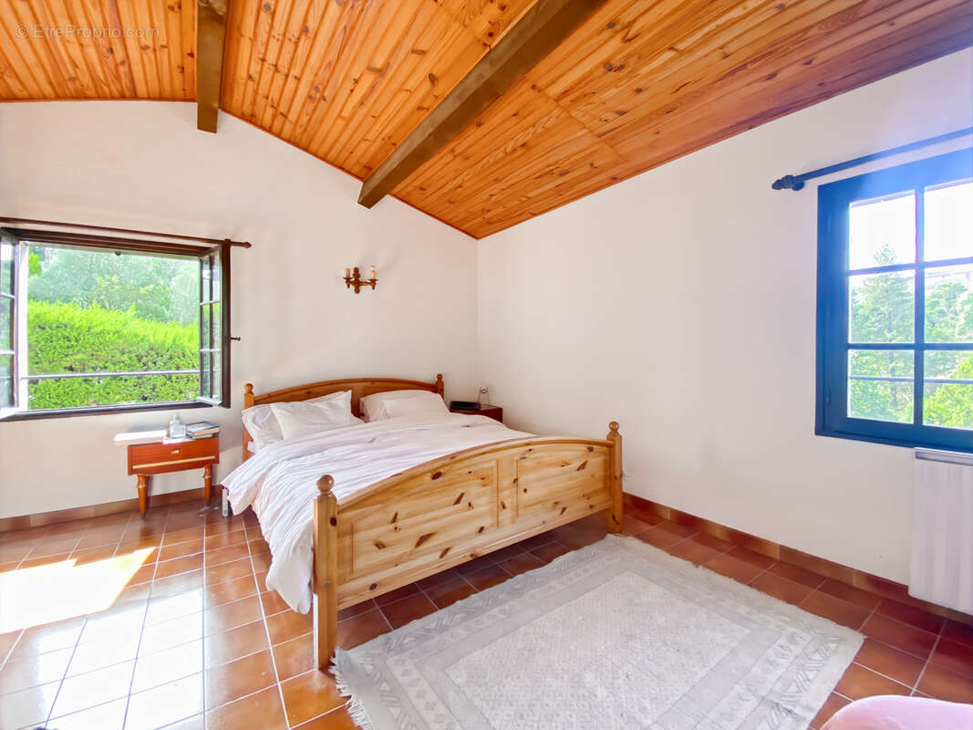 Maison à SAINT-PAUL-EN-FORET