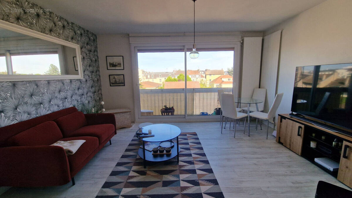 Appartement à MANTES-LA-JOLIE