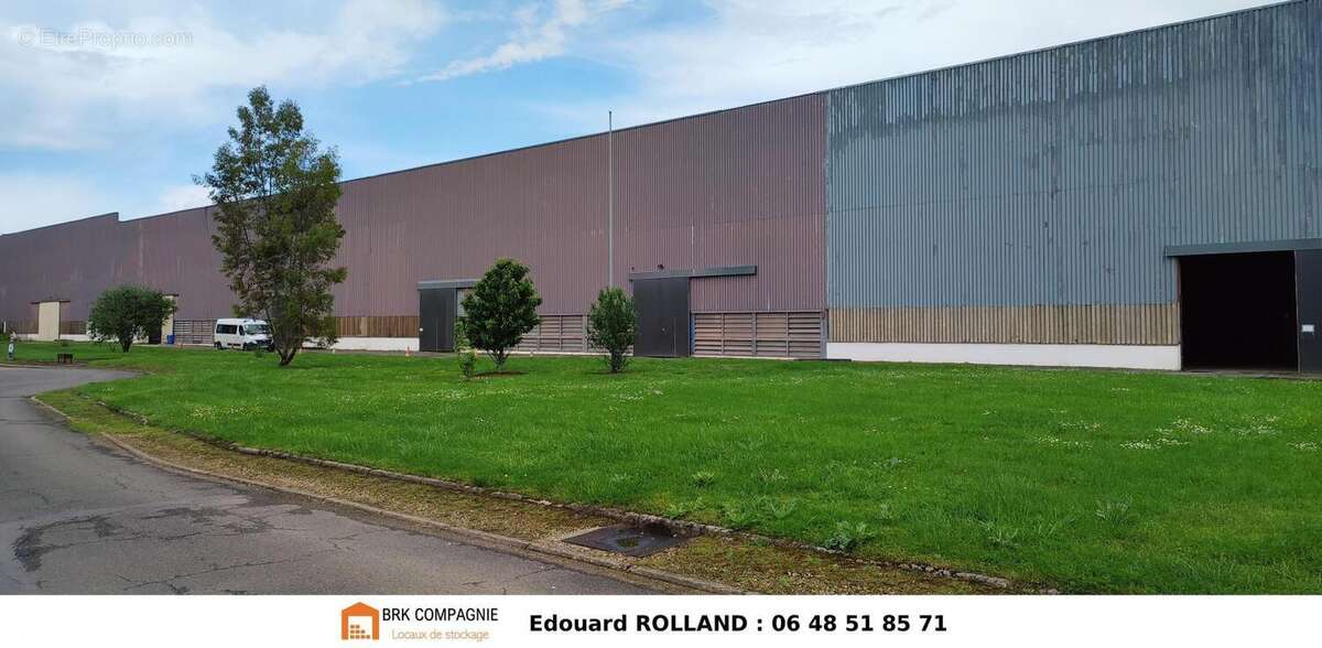 54 m² / 37 800 euros / Activité / Stockage / Site gardiennné - photo 3