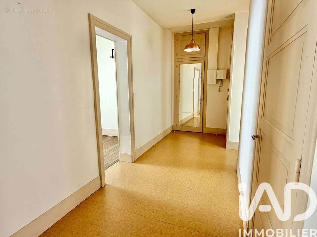 Photo 9 - Appartement à LIMOGES