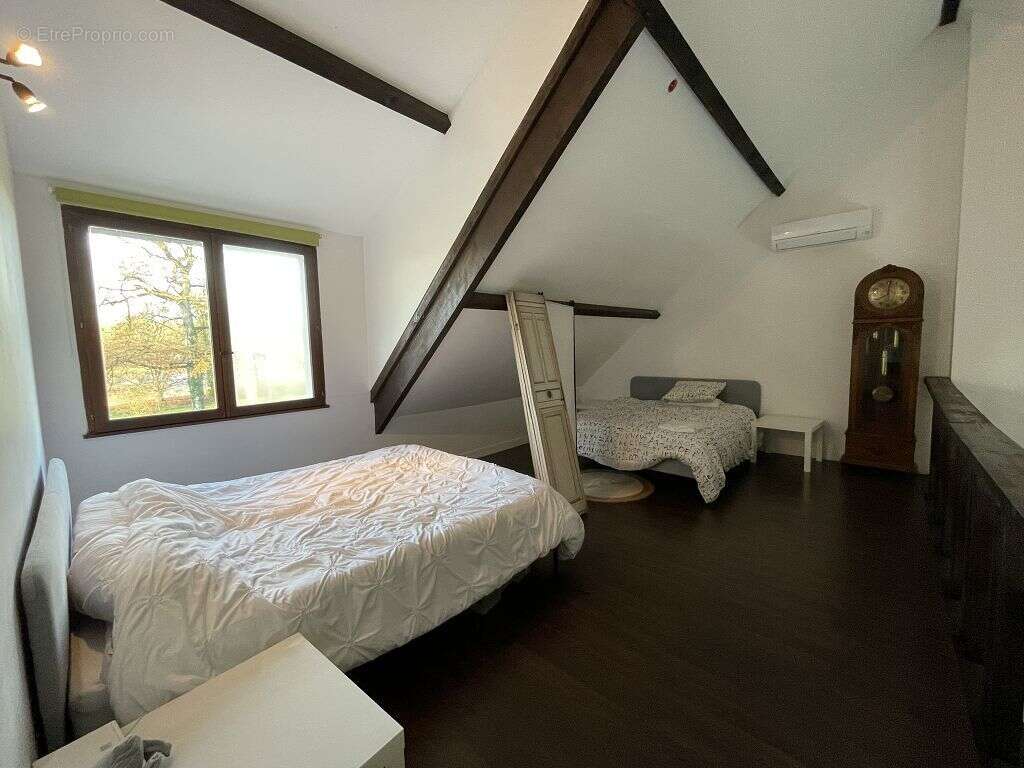 Maison à EGREVILLE