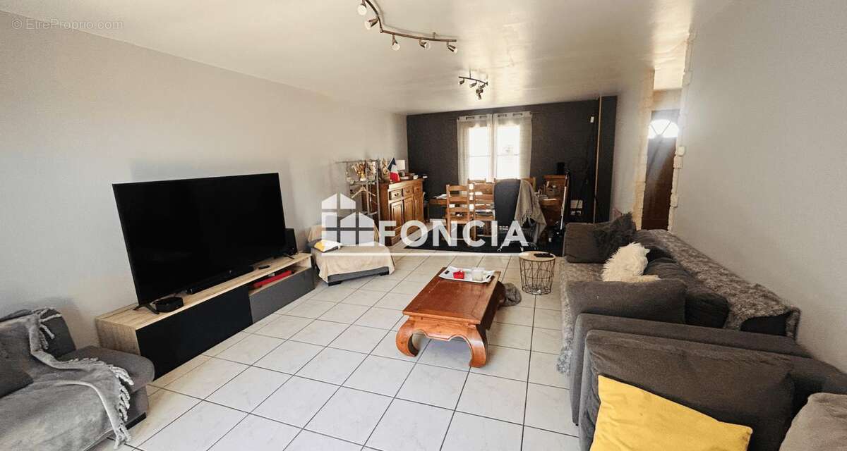10' dreux. dans village prisé, beau pavillon traditionnel de plain pied / 4 chambres / dépendance - photo 5