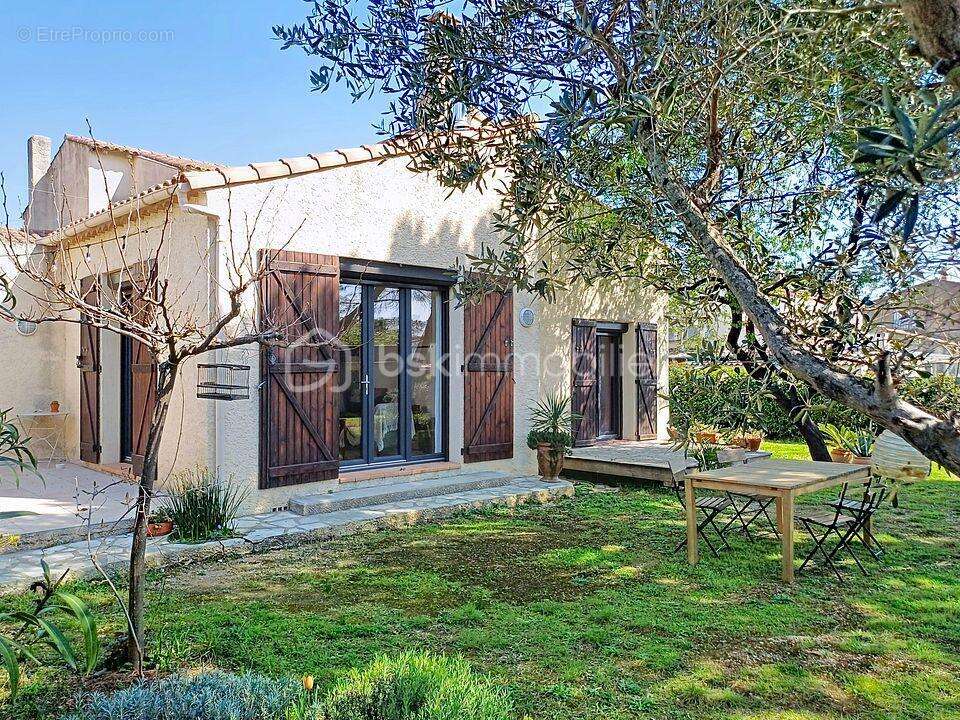 Maison à COURNONTERRAL