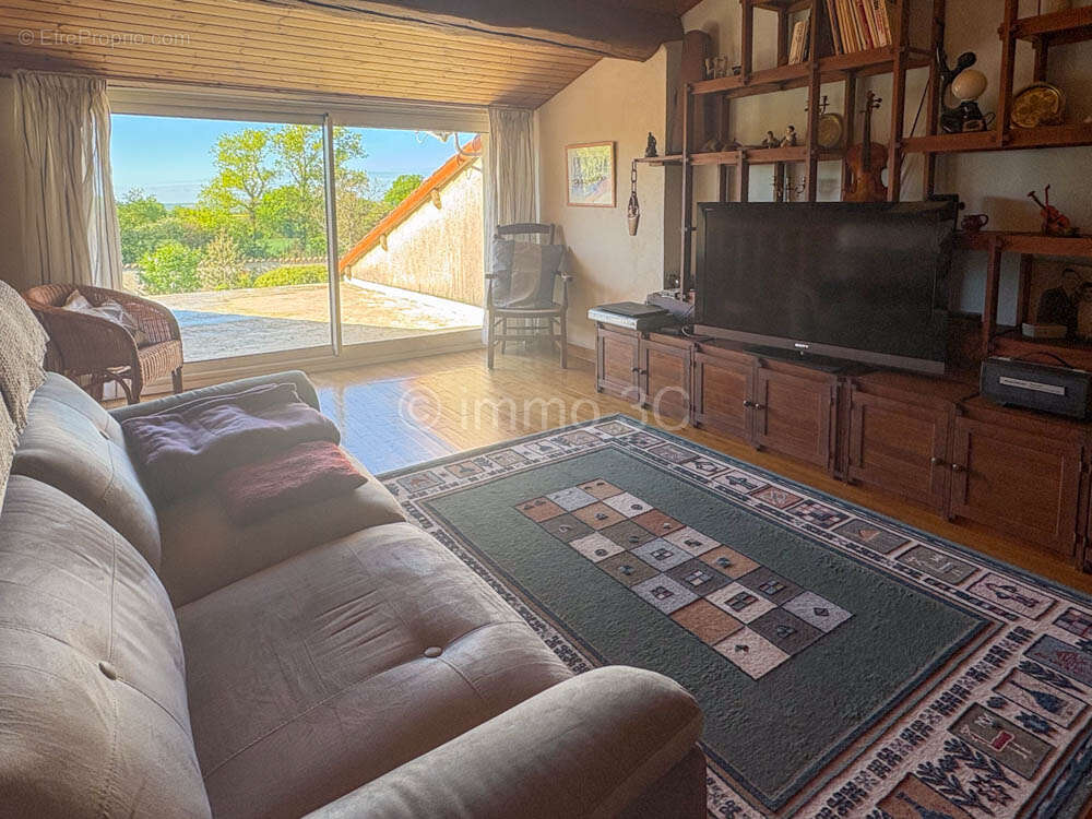 Maison à SAUZE-VAUSSAIS