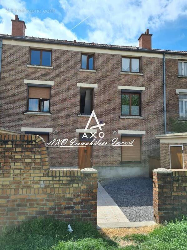 Maison à MONTIGNY-EN-GOHELLE