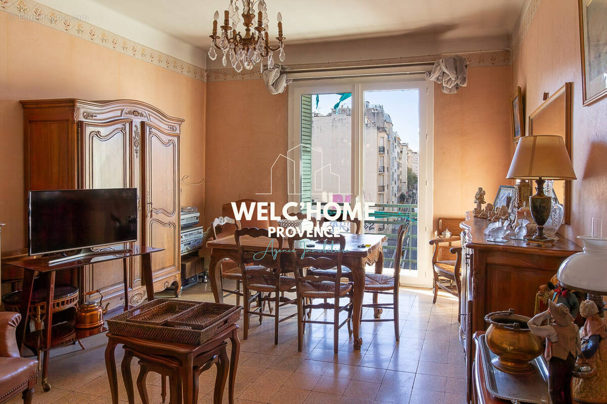 Appartement à MARSEILLE-4E