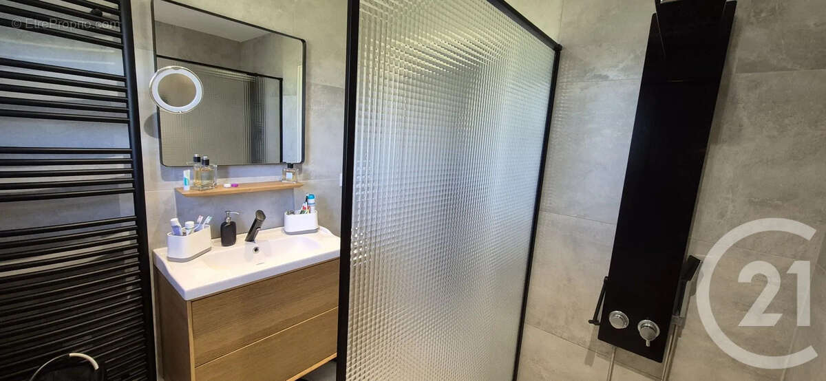 Maison 163 m² à La Frette  - photo 7