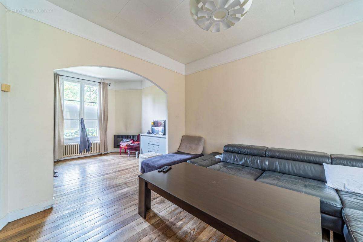 Maison à MONTMORENCY