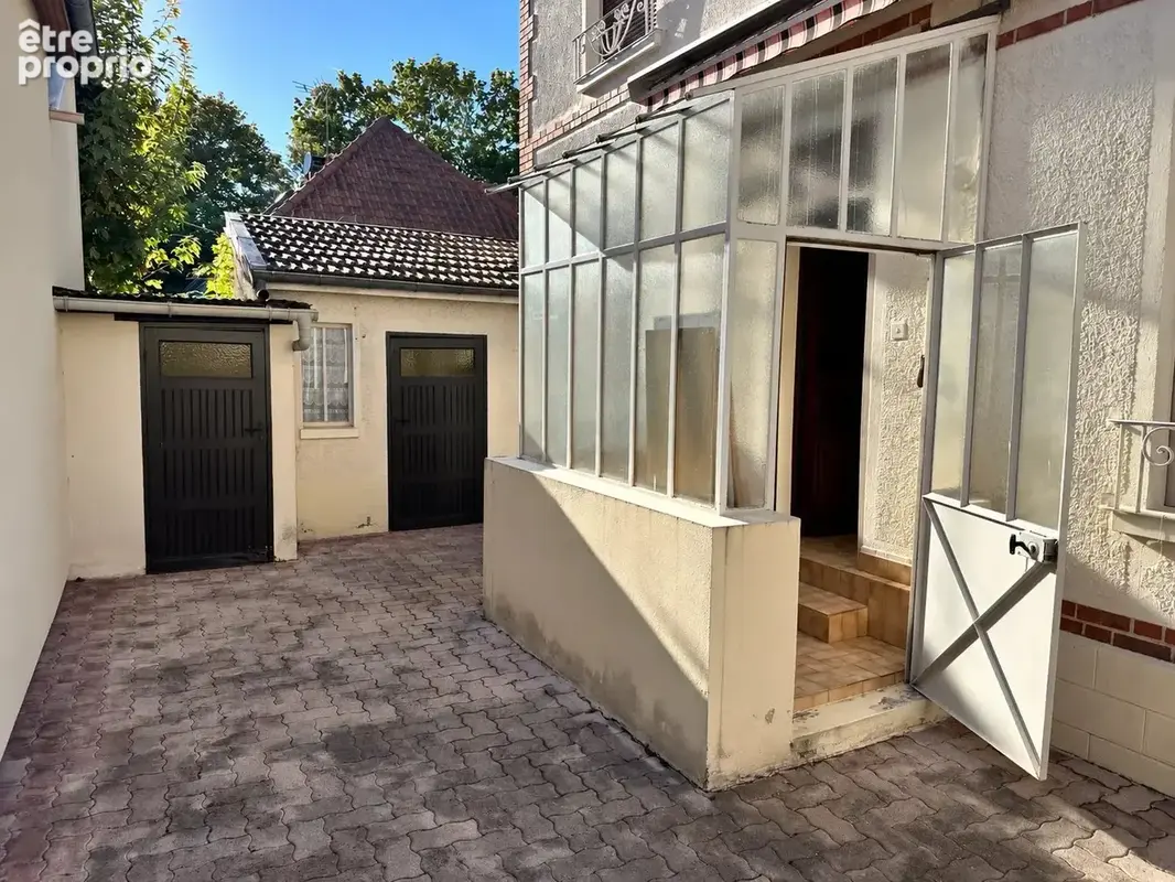 Sainte Savine, Maison des années 30 d’une surface de 55 m² - photo 13
