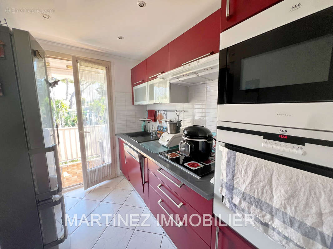 Appartement à SAINT-LAURENT-DU-VAR