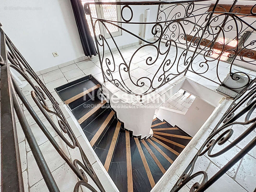 Appartement à VALLAURIS