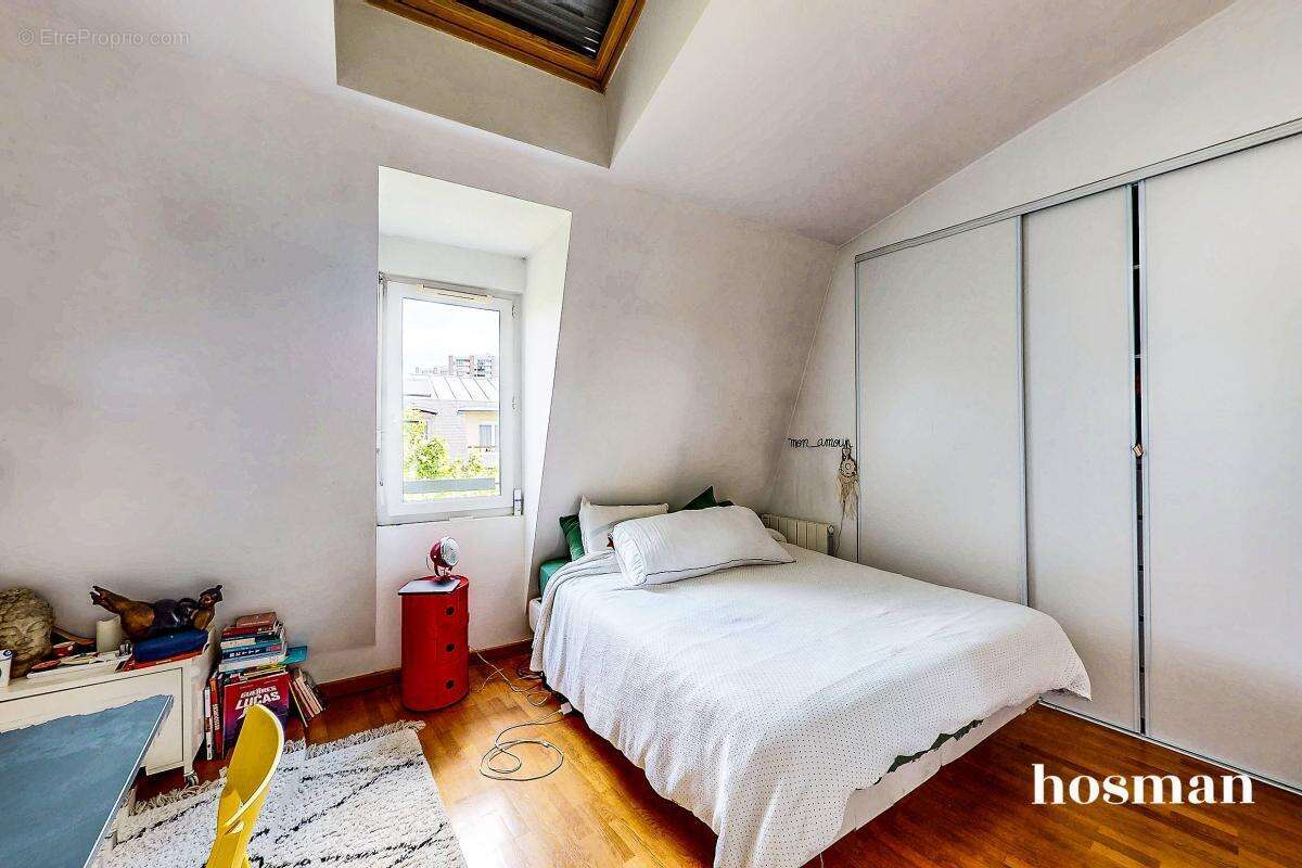 Appartement à LES LILAS
