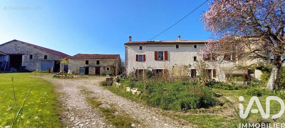 Photo 3 - Maison à BEAUVOIR-SUR-NIORT